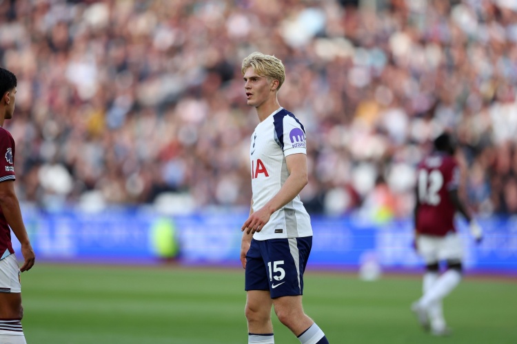 开云中国官方网站-热刺官方：贝里瓦尔对多特时高位踝关节扭伤 周五接受了脚踝手术